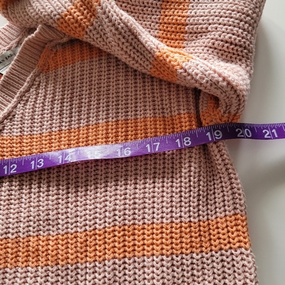 American Eagle stripped v- neck knit sweater - Picture 4 of 10